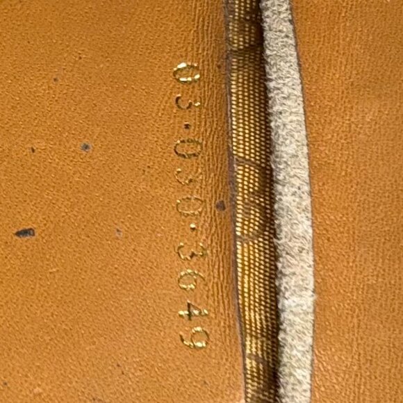 Vintage Gucci Mini Card Holder 1970's - Picture 2 of 9